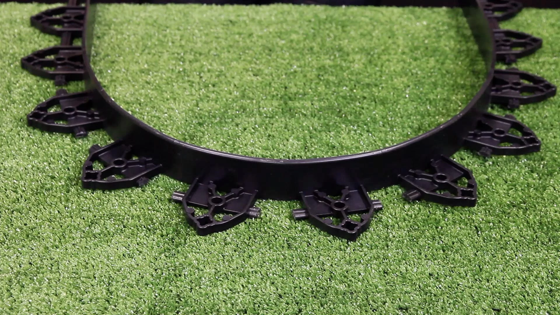 ビーストエッジ R施工例（曲線ライン用エッジ材・見切り材）